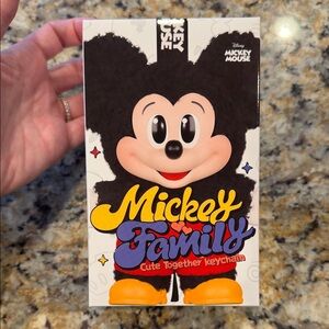 NWT Disney Mickey Family Keychain mystery box